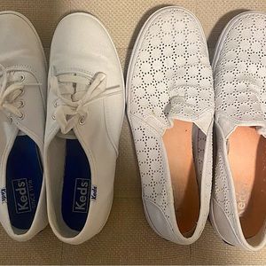 KEDS TENNIS SHOES WHITE SIZE 7 (2 PAIR)